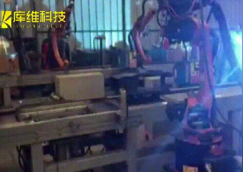 機器人焊接生產(chǎn)線(xiàn)比焊接專(zhuān)機生產(chǎn)線(xiàn)好在哪？總結了這兩點(diǎn)